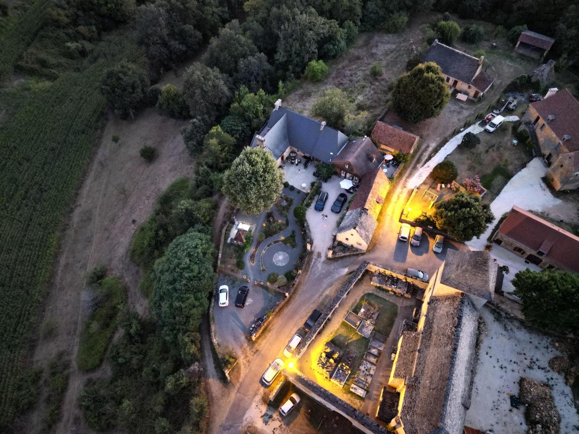 Le Manoir de Carlucet Gite Saint-Crépin-et-Carlucet Extérieur photo