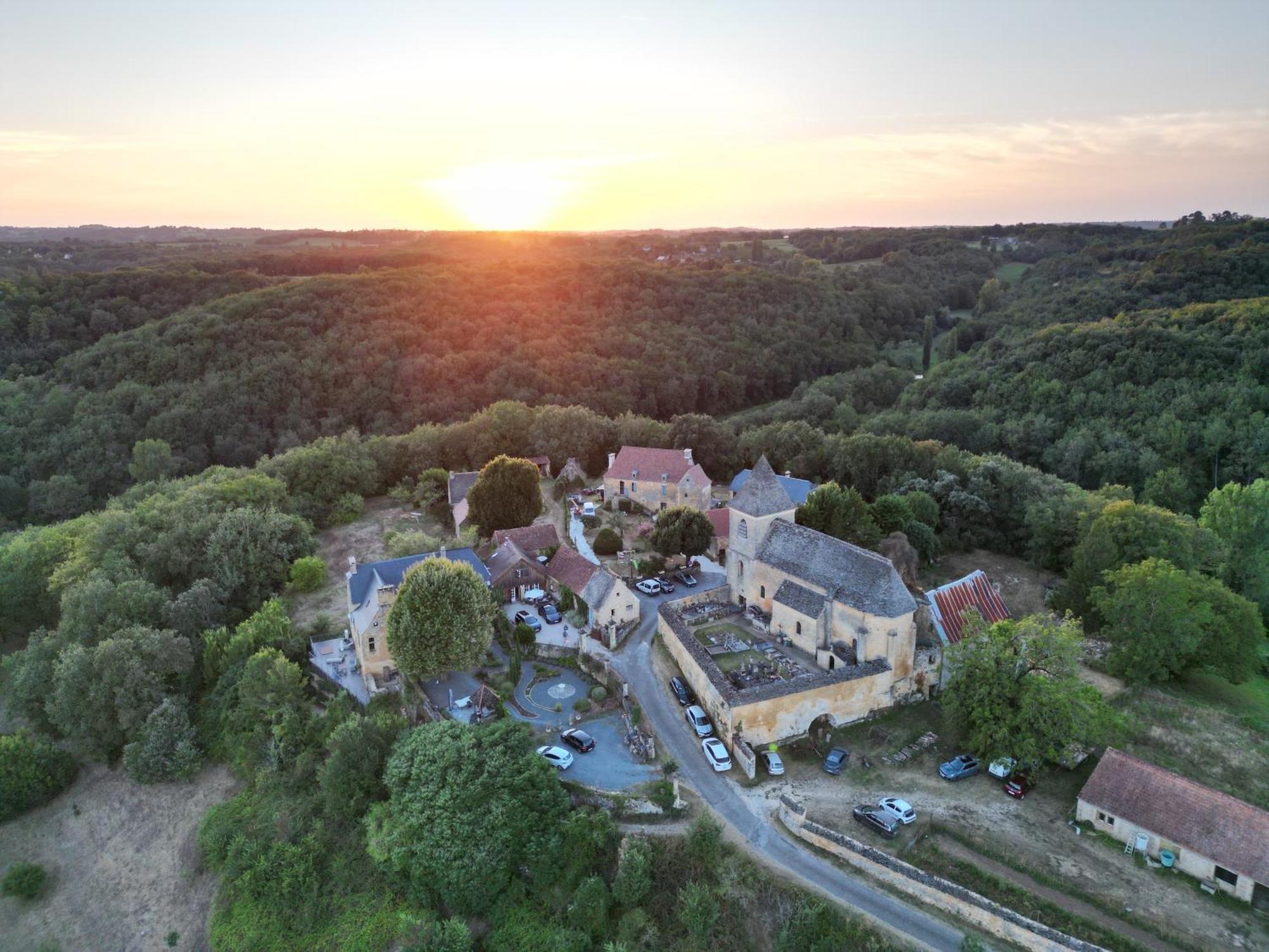 Le Manoir de Carlucet Gite Saint-Crépin-et-Carlucet Extérieur photo